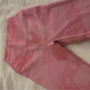 Small alo yoga pants